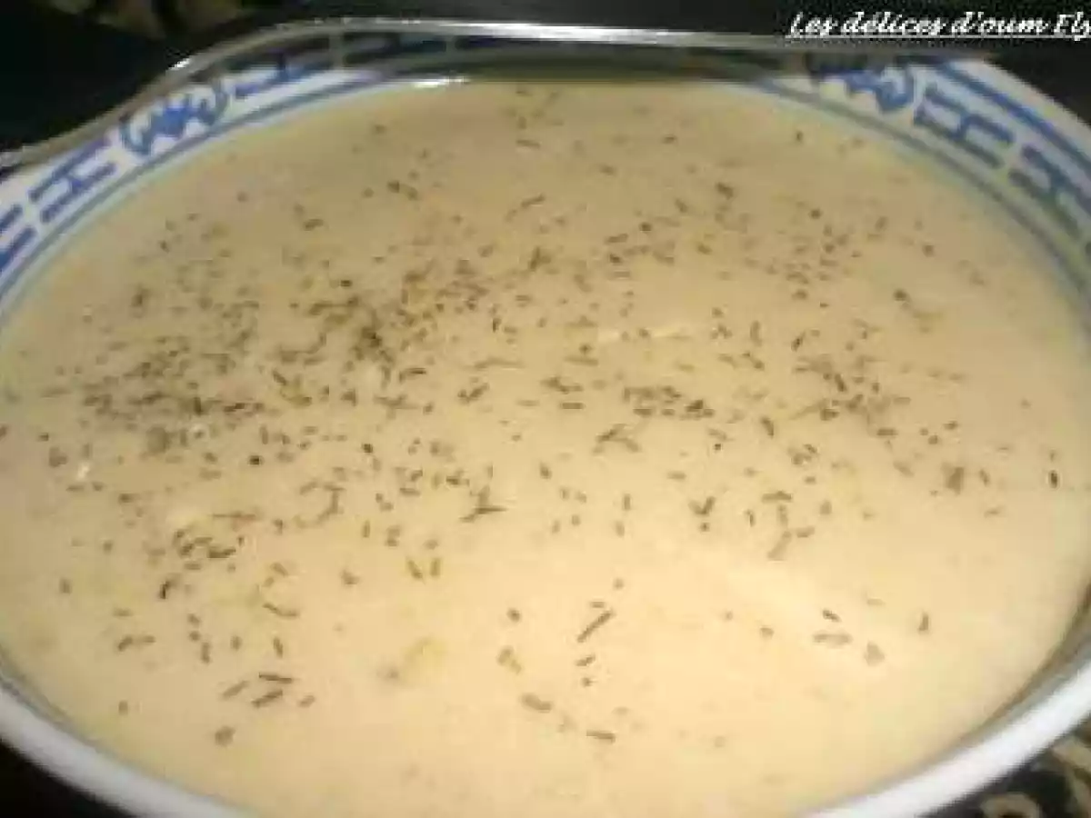 Velouté de brocolis et de chou rave à la crème