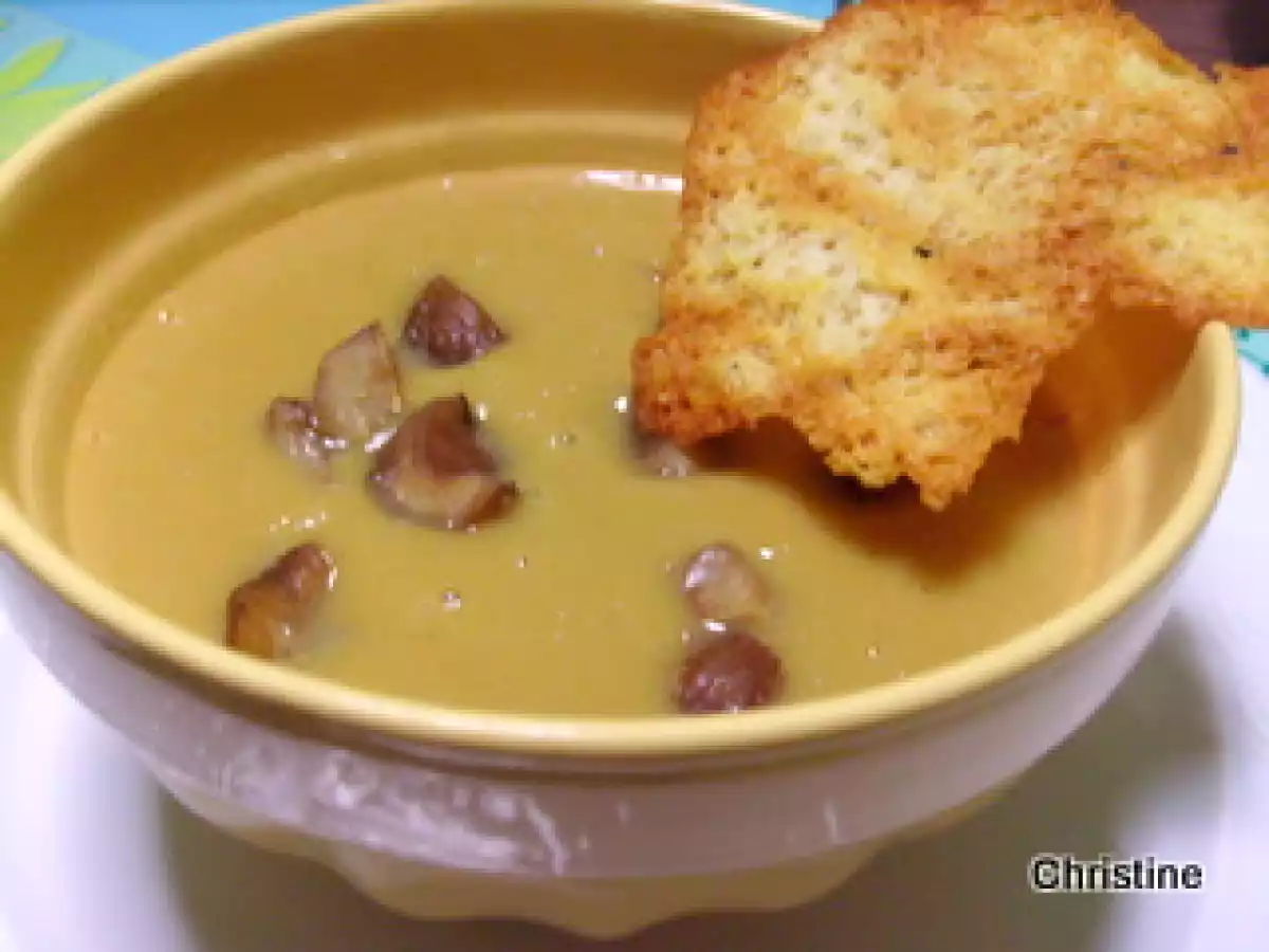 Velouté de butternut aux châtaignes et sa tuile de conté
