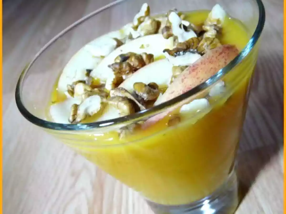 Velouté de butternut aux pommes -cuites et crues- et aux noix