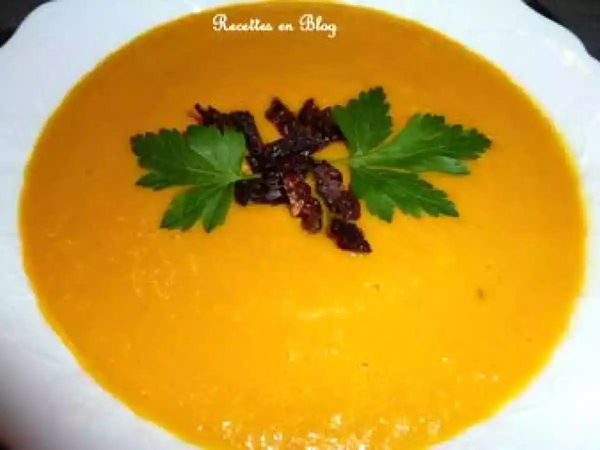 VELOUTE DE CAROTTES ET TOMATES SECHEES