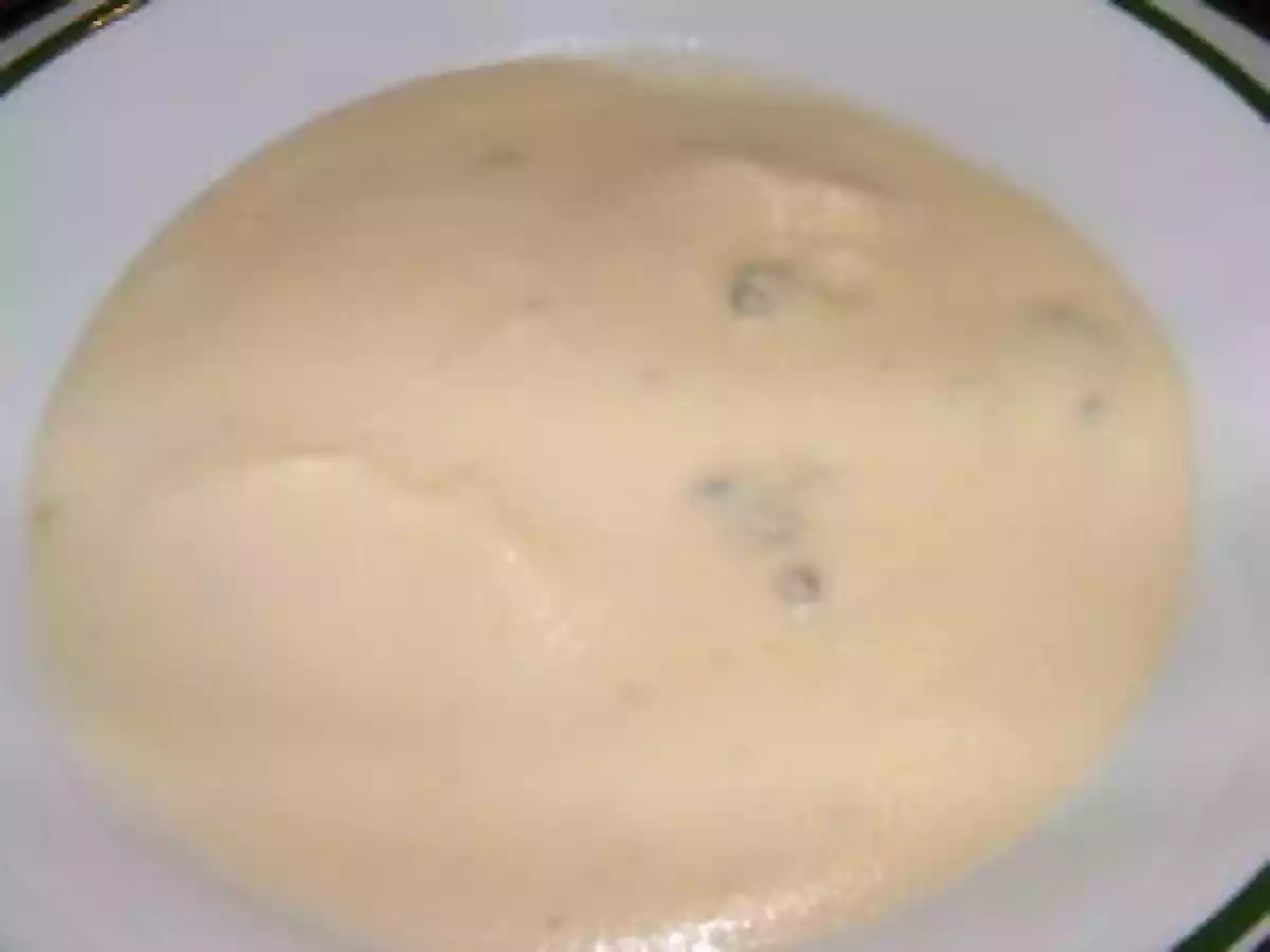 VELOUTÉ DE CÉLERI-RAVE AU SAINT-AGUR