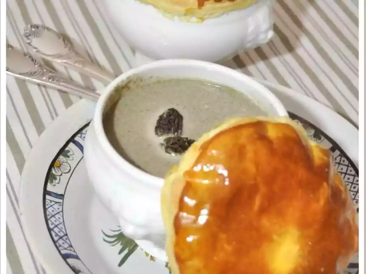Velouté de Cèpes et de Morilles en Cocotte Lutée