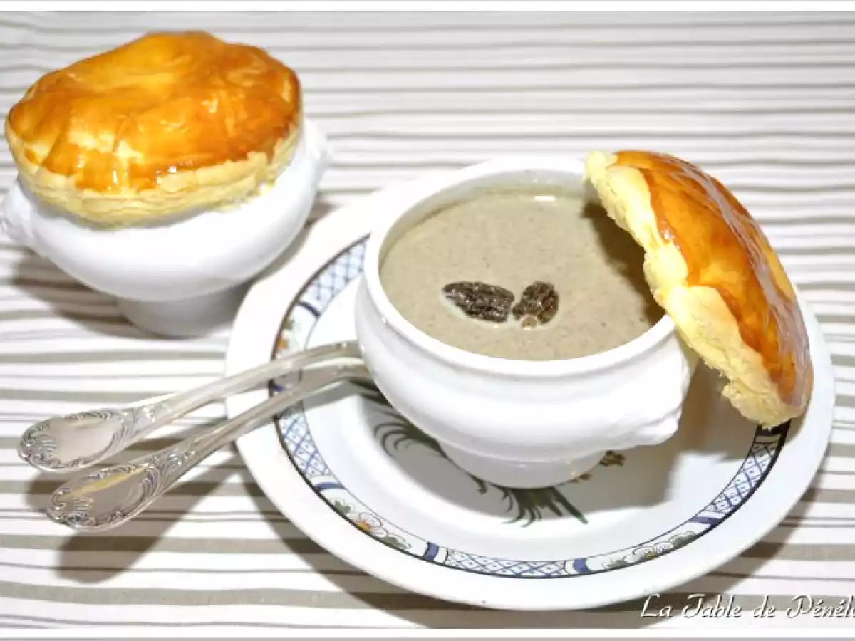 Velouté de Cèpes et de Morilles en Cocotte Lutée - photo 2