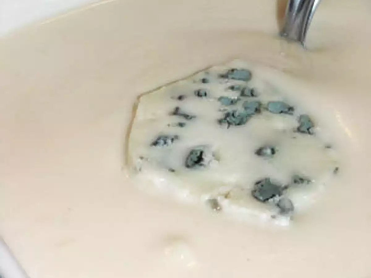 Velouté de chou-fleur au roquefort