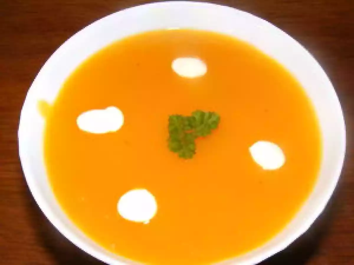 Velouté de courge butternut aux pommes et carottes