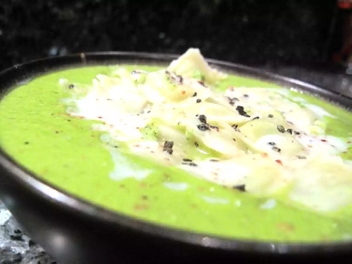 Velouté de laitue aux courgettes, ravioles de la mère Maury - photo 2