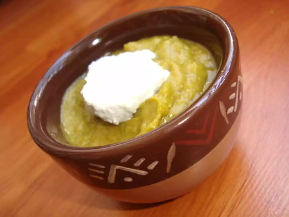 Velouté de petits pois parfumé au curry, quenelle ricotta-roquefort - photo 3