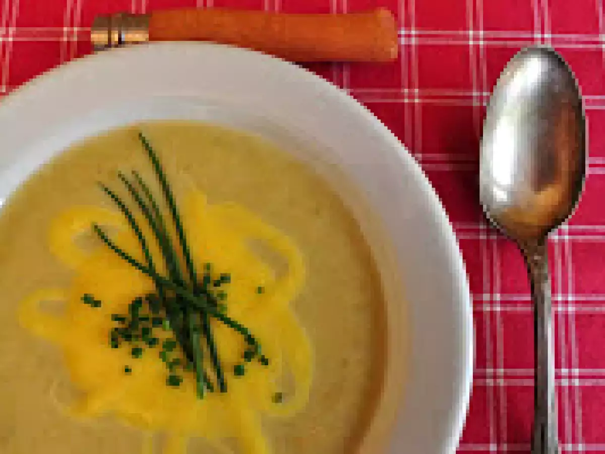 Velouté de poireaux au thym et son sabayon au fromage - photo 2
