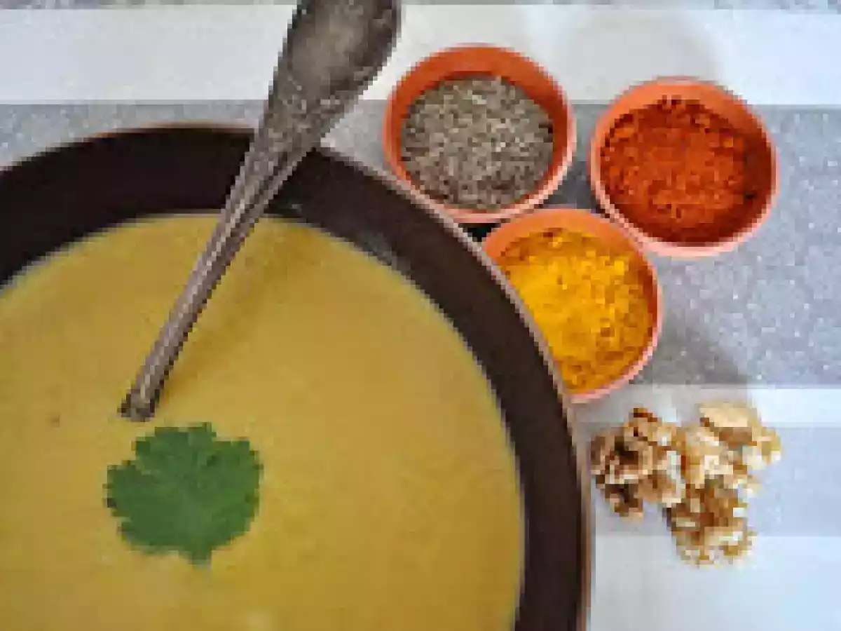 Velouté de poivrons jaunes, pois chiches, cumin et noix - photo 2