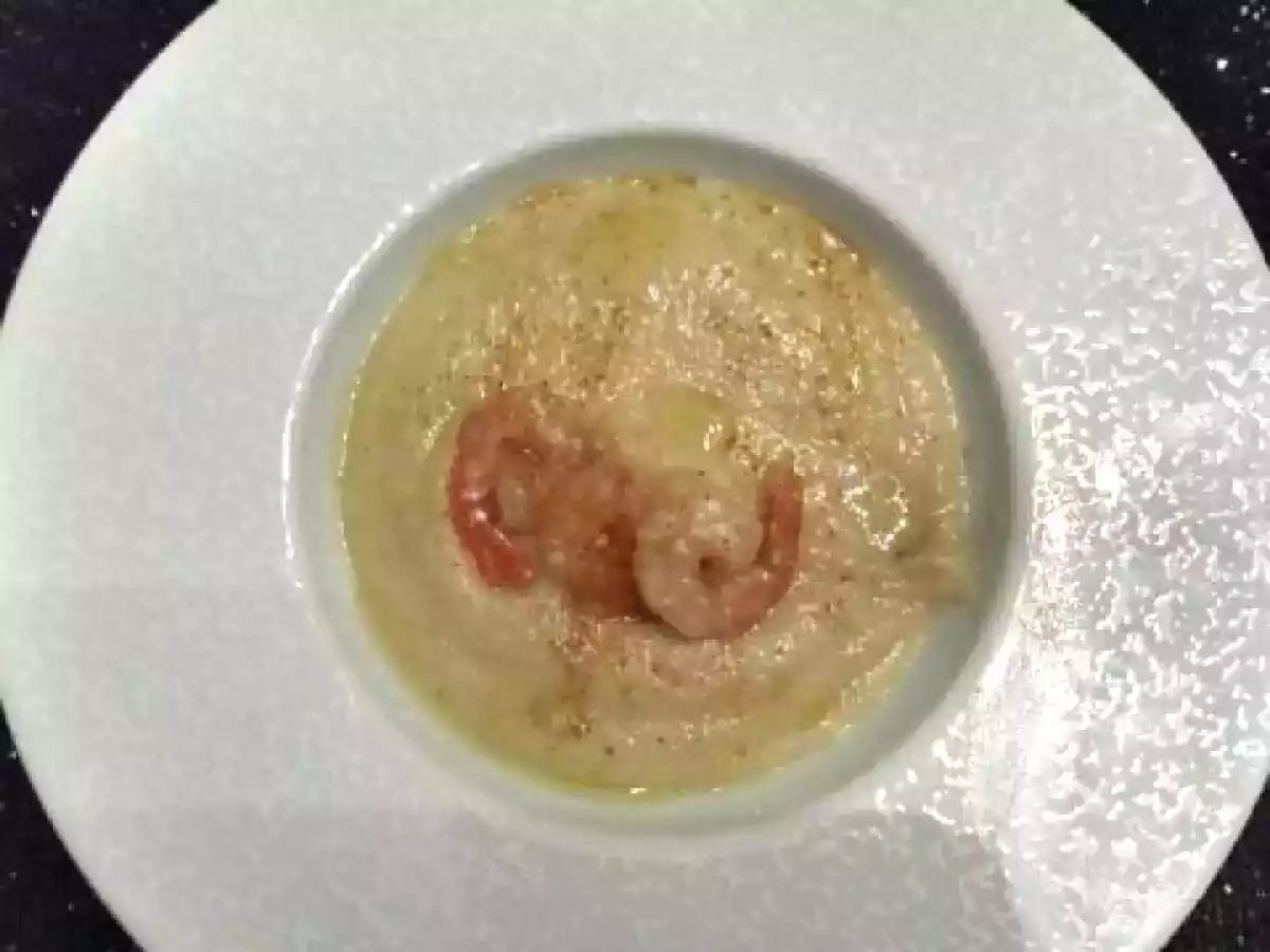 Velouté de topinambour au curry, crevettes poêlées - photo 2