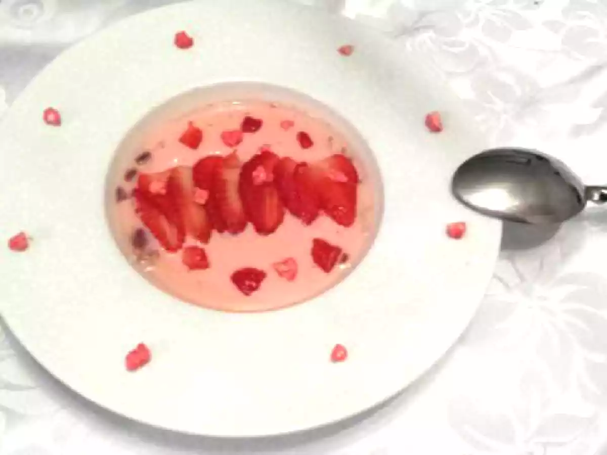 Velouté pralines roses et fraises