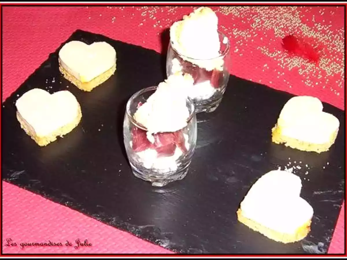 Verrine apéritive au magret séché et fromage frais