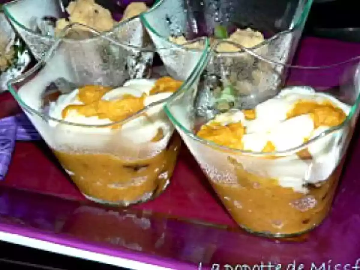 Verrine au velouté de carotte et mozarella
