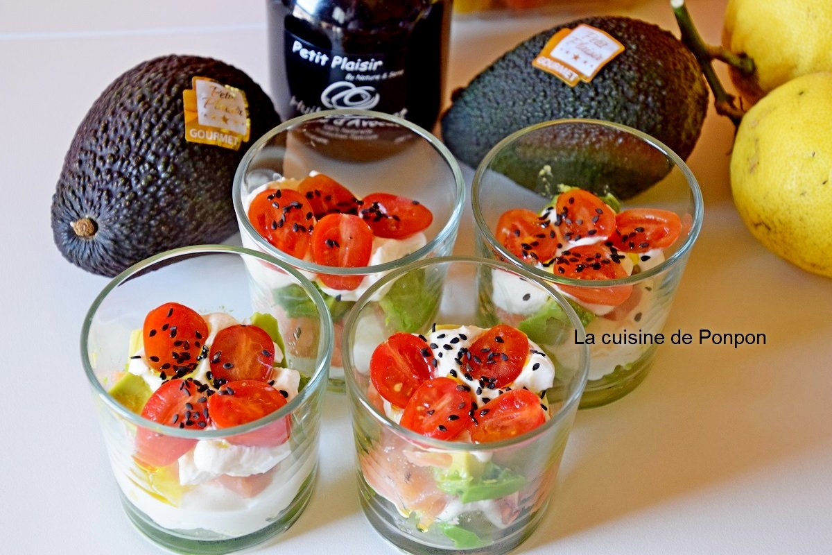 Verrine avocat petit plaisir, saumon fumé et tomate Recette Ptitchef