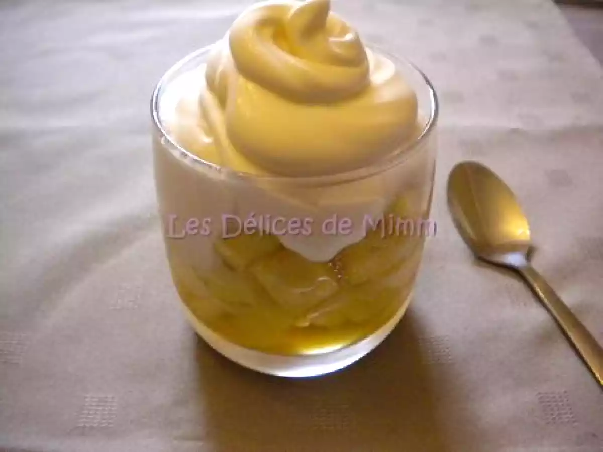 Verrine d'ananas au coulis de fruits de la passion et espuma Pina Colada - photo 2
