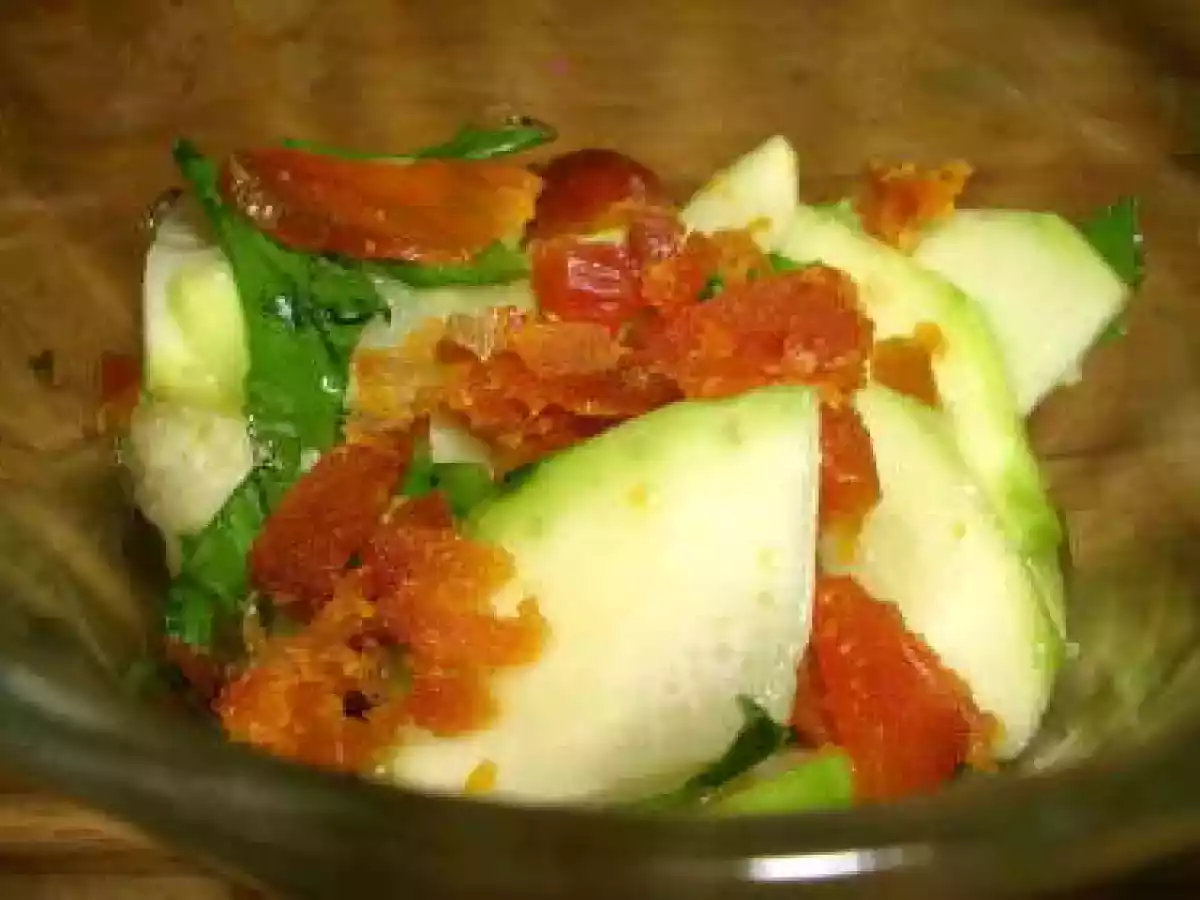Verrine de courgettes marinées et copeaux de poutargue