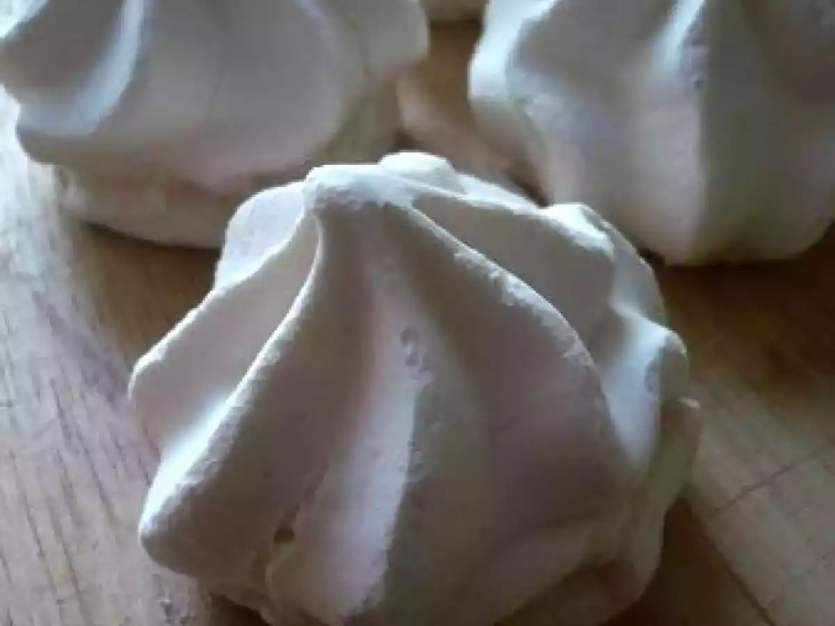 Verrine de crème de châtaignes, chantilly vanillée et meringues - photo 3