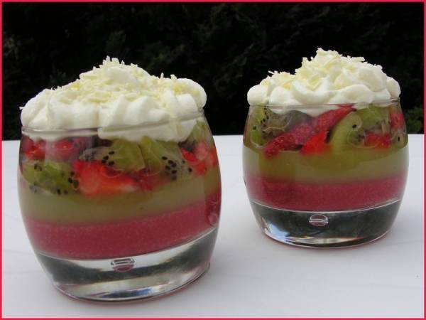 Verrine de Fraises et Kiwis au Chocolat Blanc