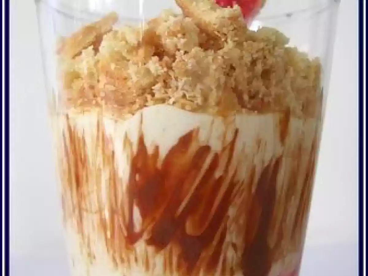 Verrine de fraises et sa mousseline à la vanille - photo 2