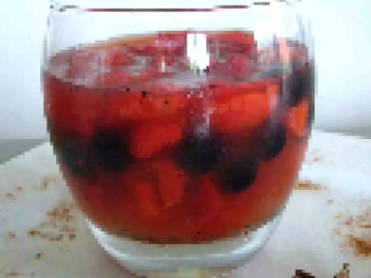 Verrine de fruits rouges en gelée