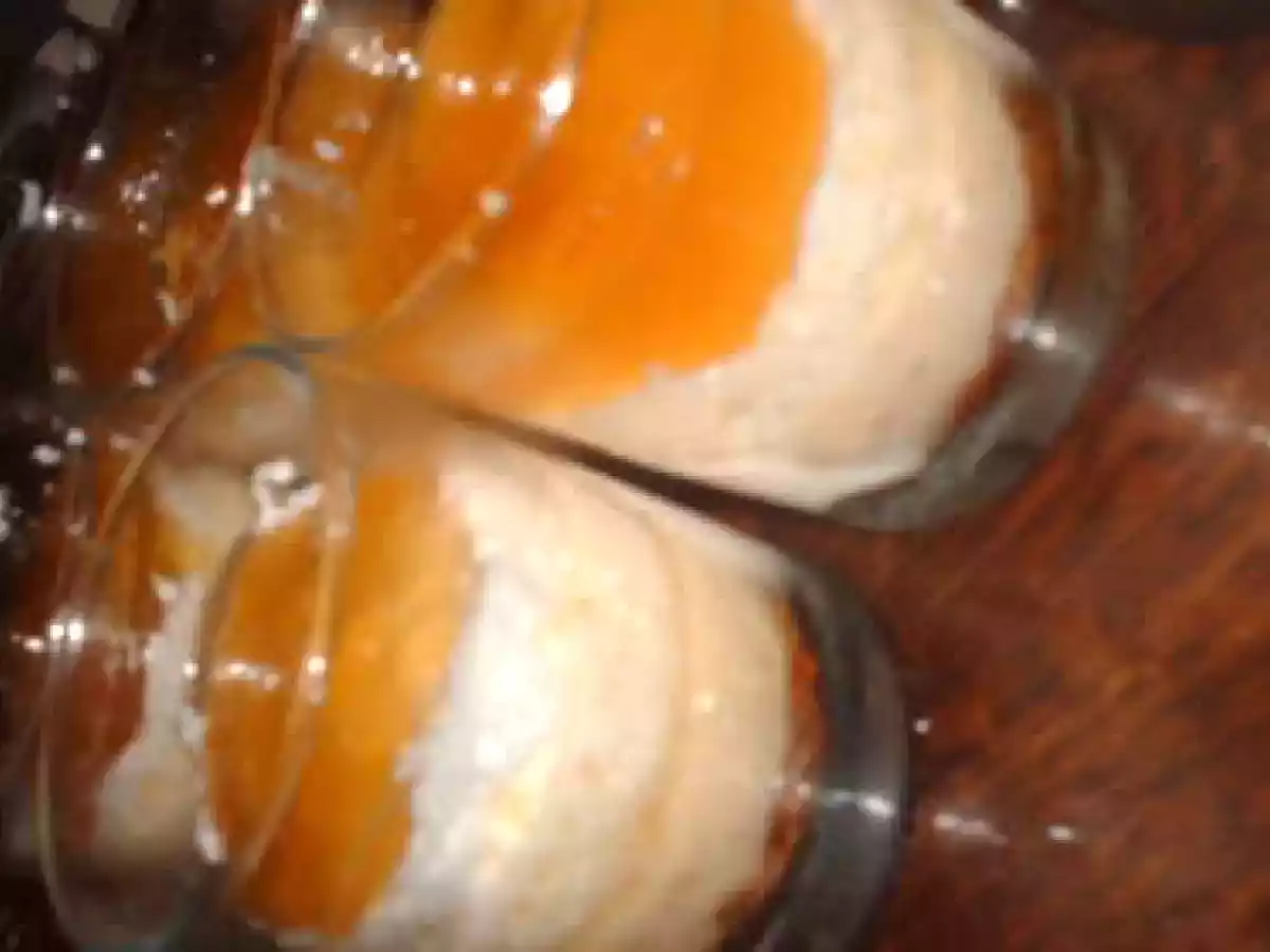 Verrine de mousse à la pomme d'août