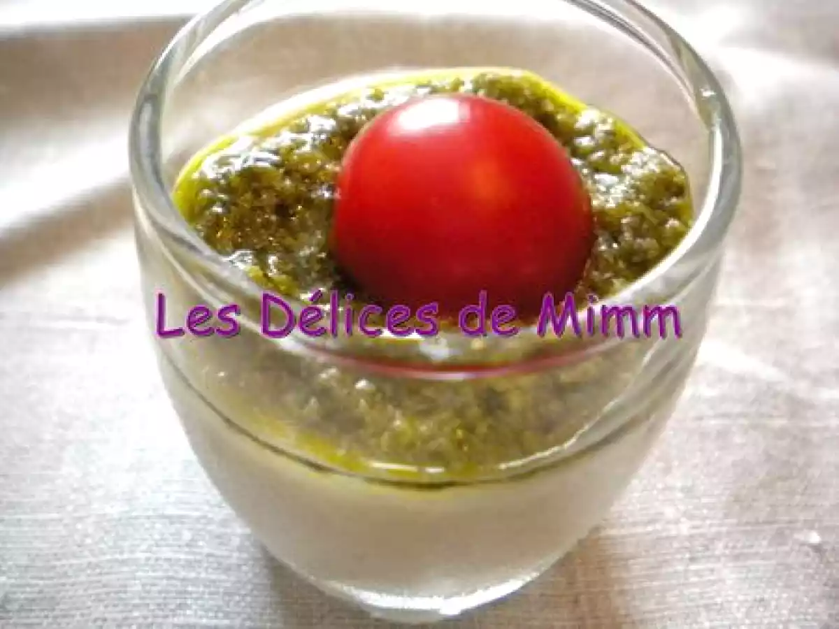 Verrine de Panna cotta au parmesan et au pesto