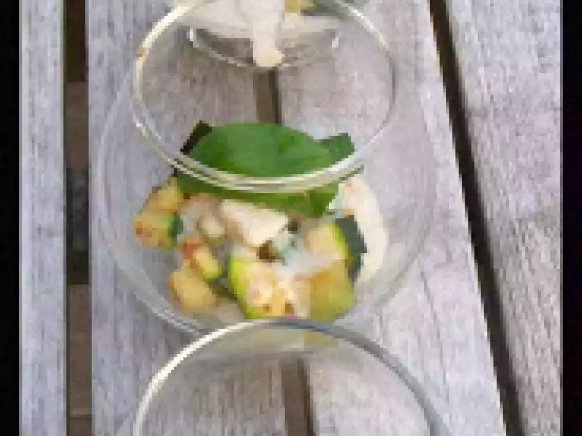 Verrine de printemps: Caviar de Courgette au Romarin et Crème de Parmesan