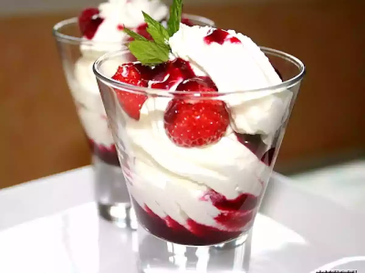 VERRINE DERNIERS FRUITS ROUGES