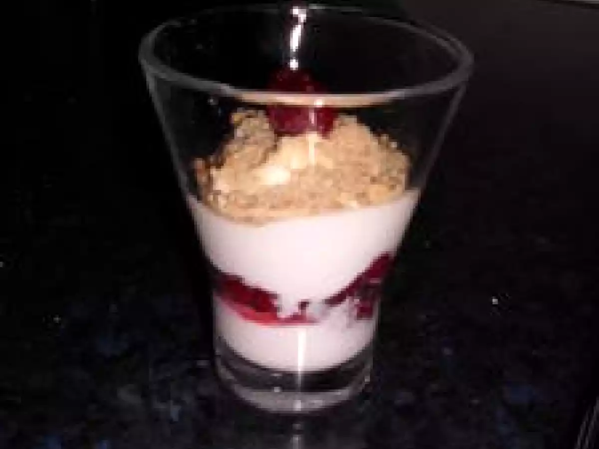 VERRINE EN ROUGE ET BLANC