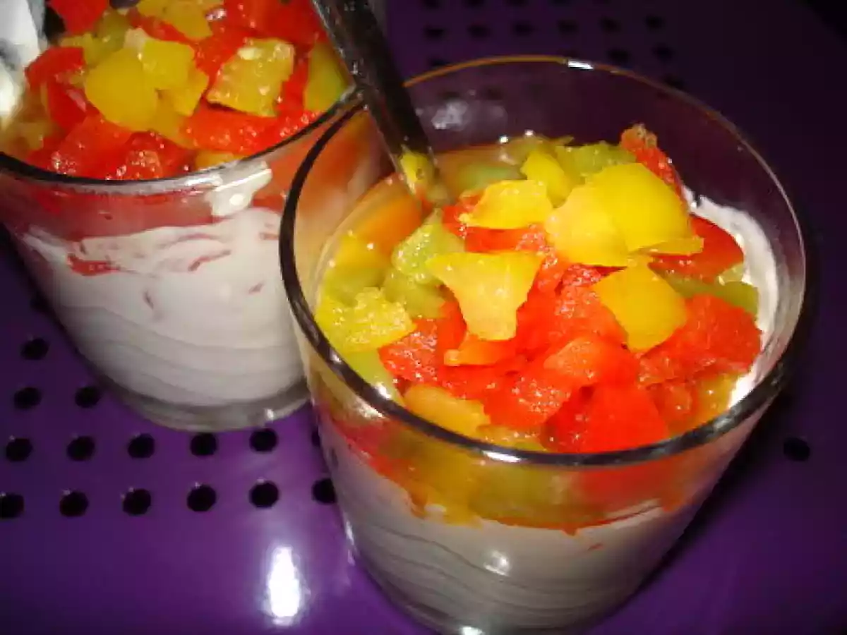 Verrine façon yaourt salé : du chèvre, du fromage blanc et des poivrons bien relevés - photo 2