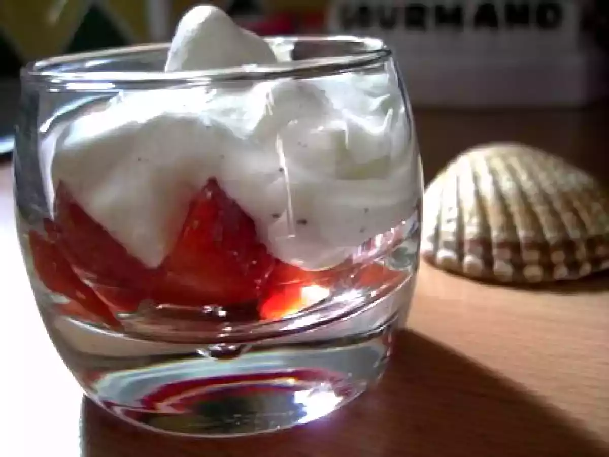 Verrine fraise, crème chiboust