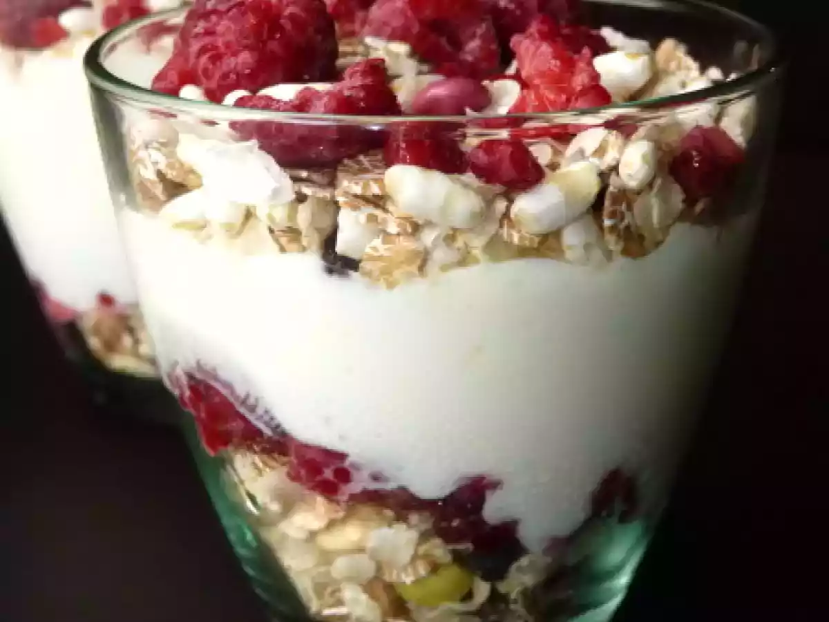 VERRINE FROMAGE BLANC-MUESLI-FRAMBOISES