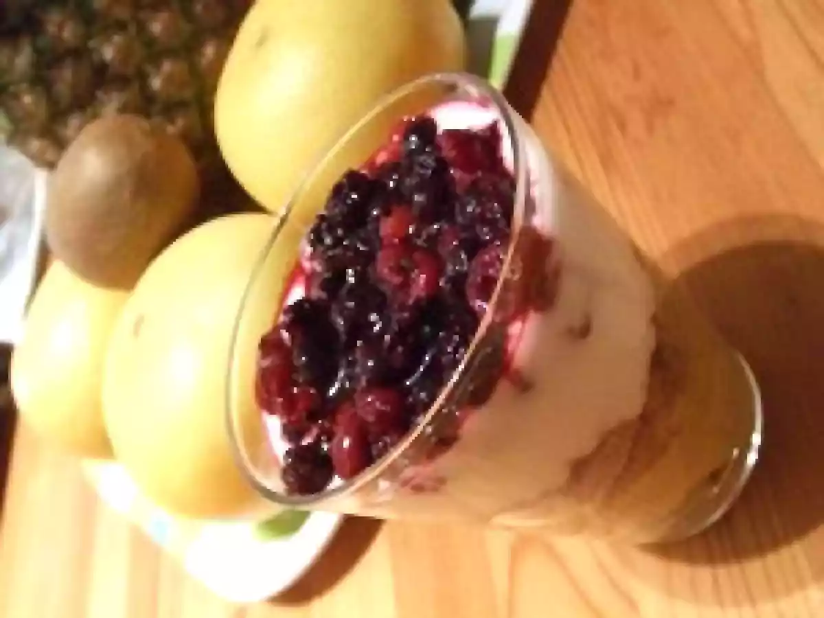 Verrine pomme-spéculoos-fruits rouges