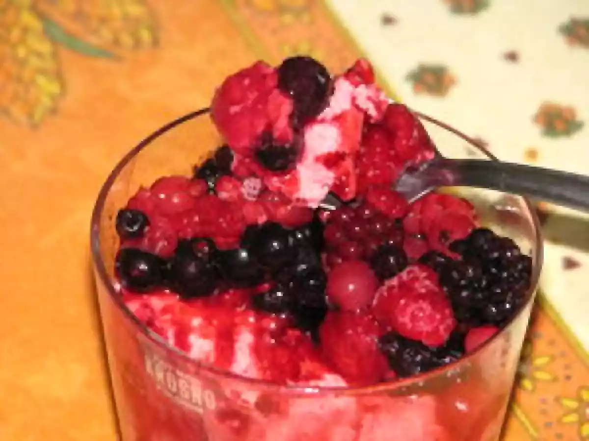 Verrines à la mousse de fruits rouges - photo 3