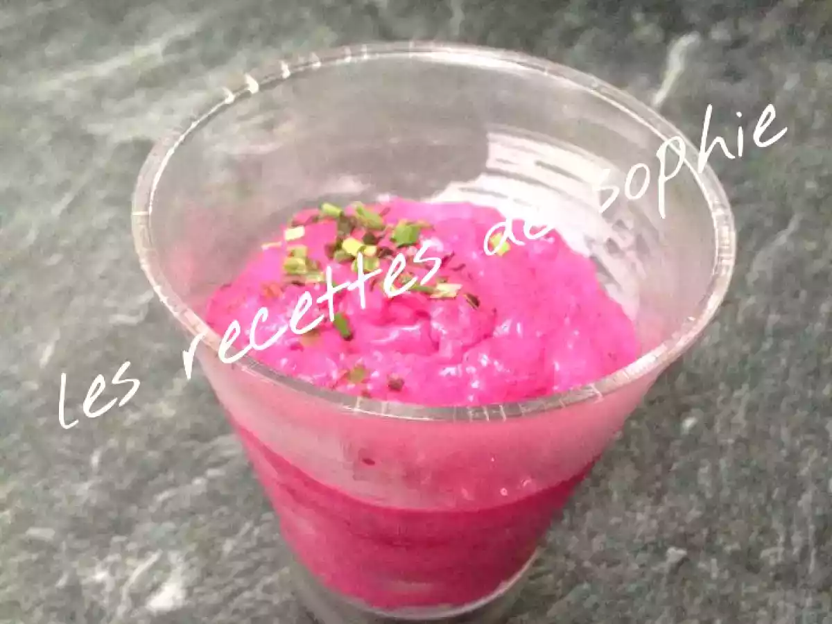 VERRINES BETTERAVE ET BOURSIN