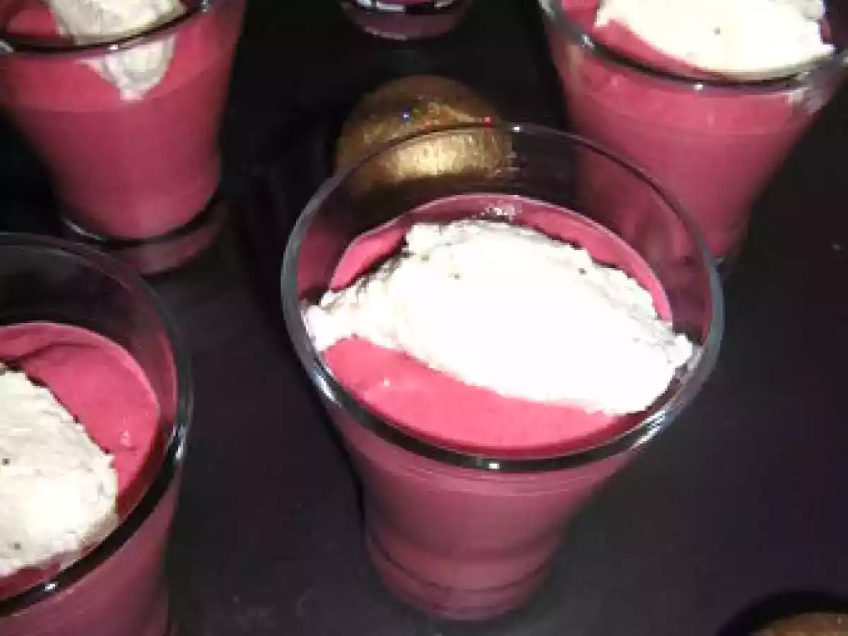 Verrines betteraves et quenelle de chevre frais