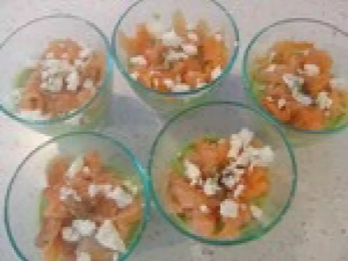 Verrines d'avocat au saumon et à la feta - photo 2