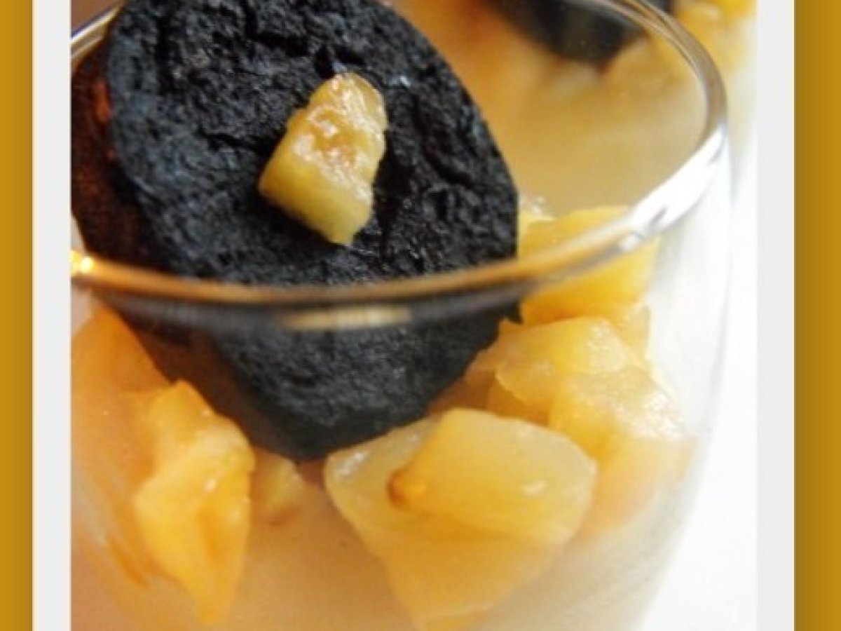 Recette de verrines de boudin noir aux deux pommes