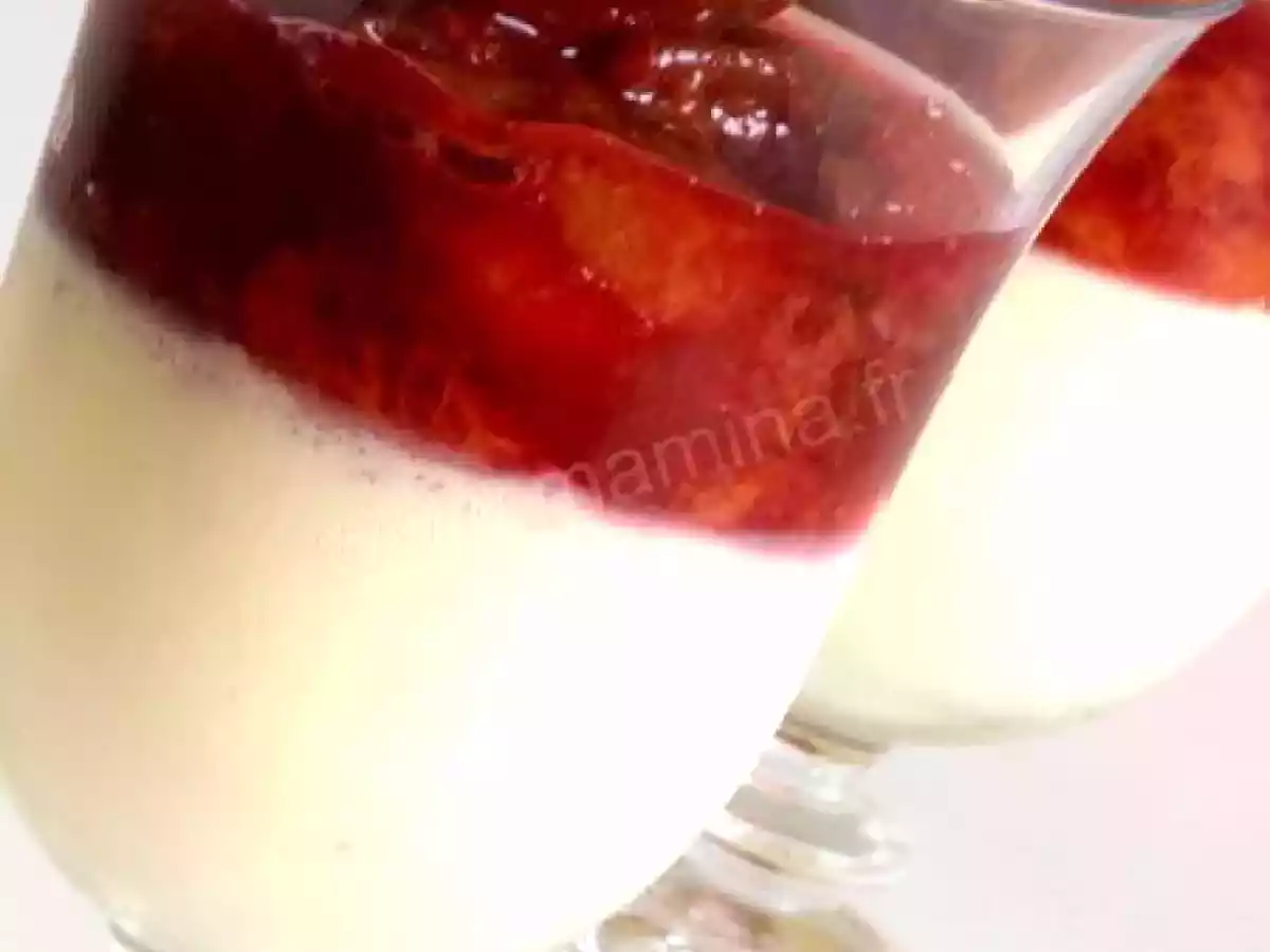 Verrines de compotée de quetsches et leur crème épicée