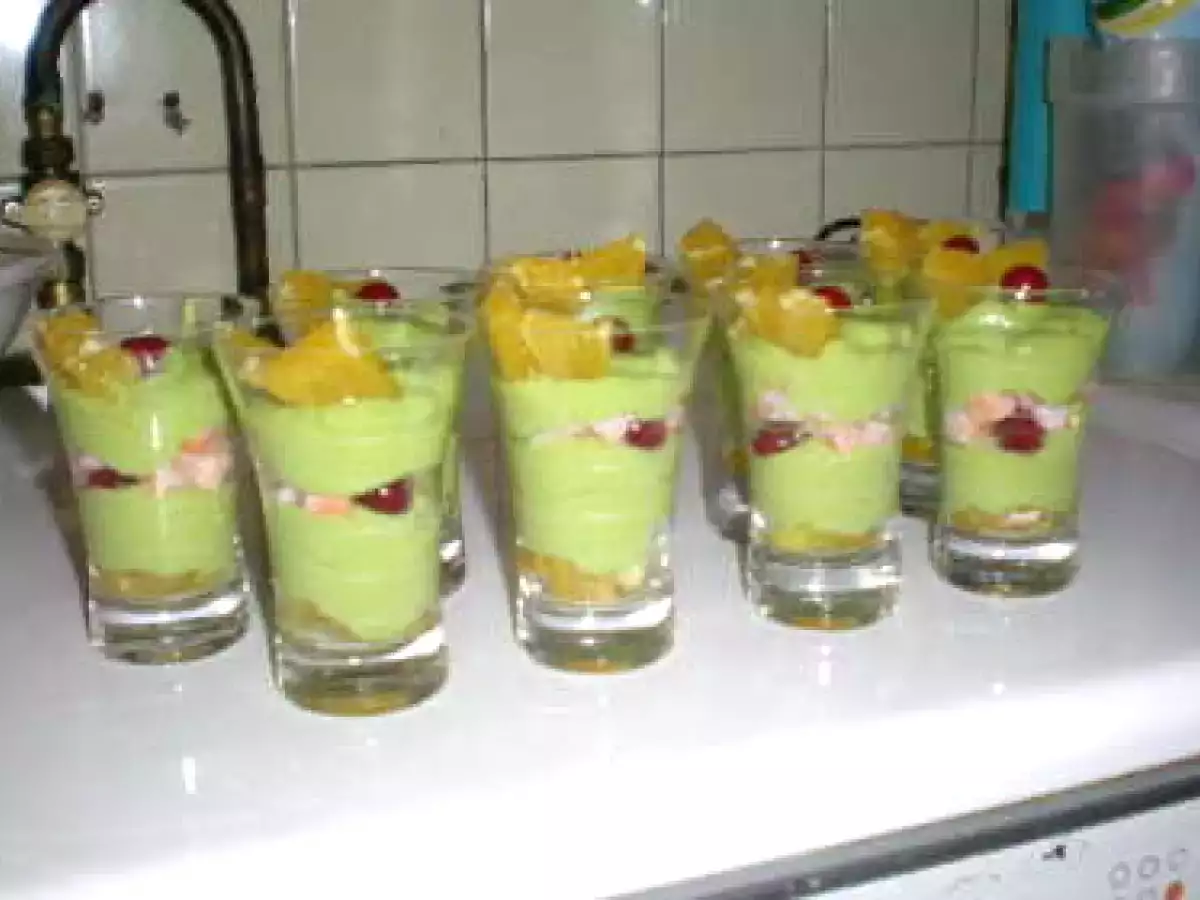 Verrines de mousse d'avocat et tomates fraîches - photo 2