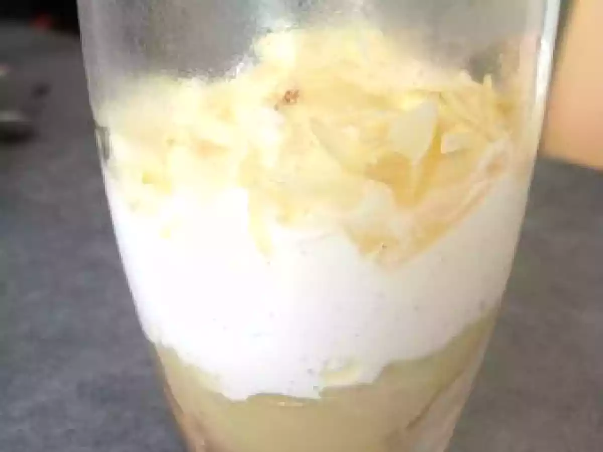 VERRINES DE PETITS SUISSES AUX POIRES