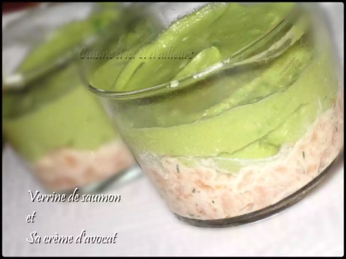 Verrines de saumon et sa crème d'avocat