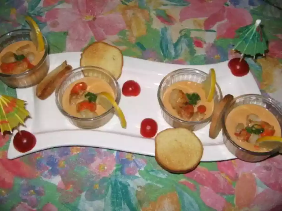 Verrines et cassolettes de st jacques a la bisque