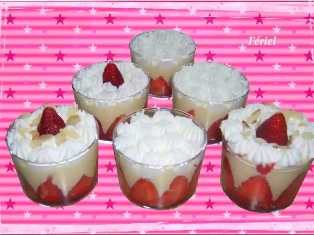 Verrines façon tiramisu à la fraise