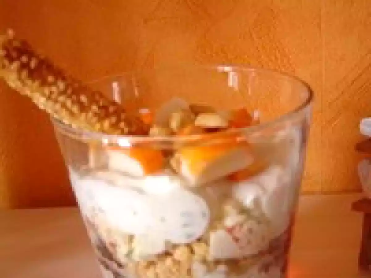 Verrines facon crumble surimi tatziki cacahuétes!!!