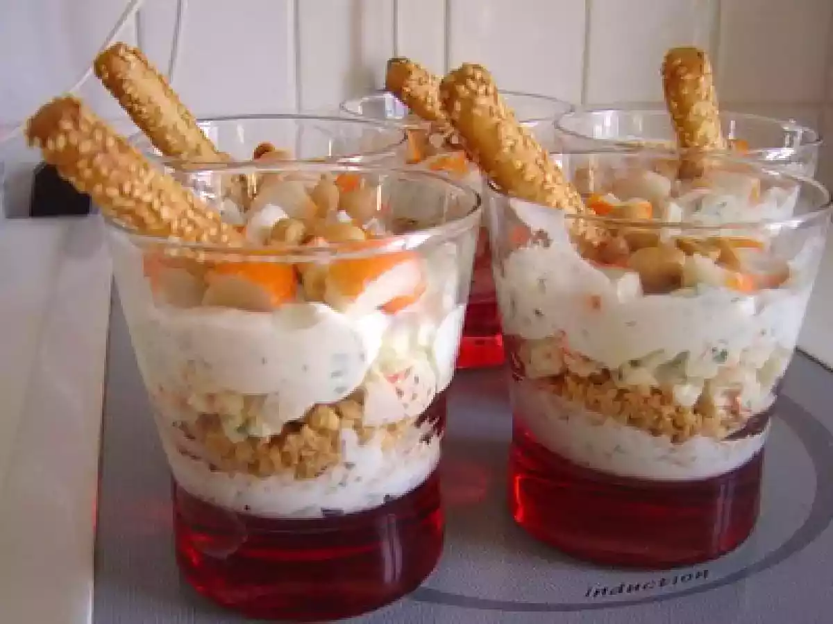 Verrines facon crumble surimi tatziki cacahuétes!!! - photo 3