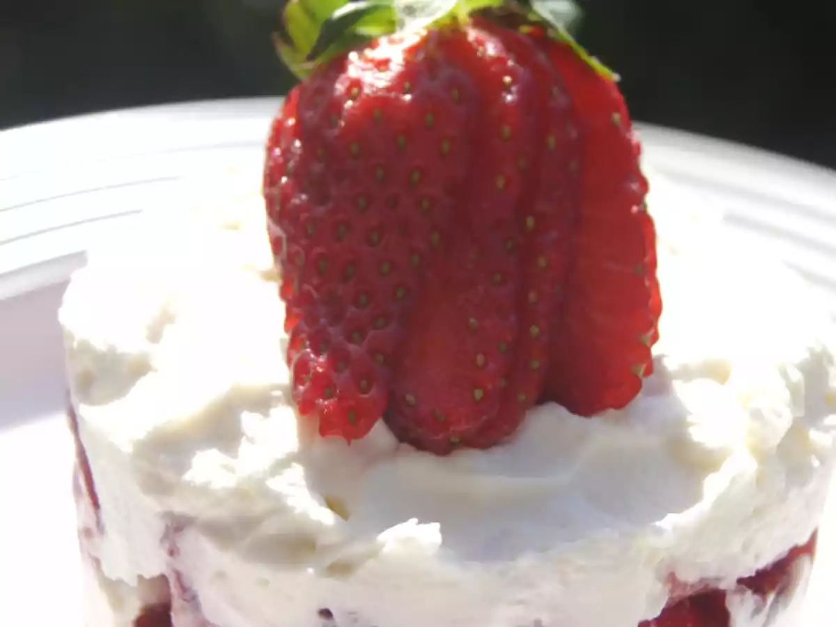 Verrines fraises et mascarpone sans verrines