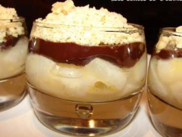 Verrines poire-chocolat et son crumble