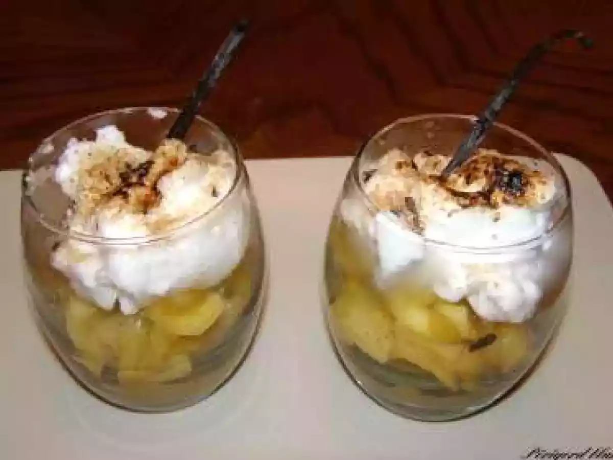 Verrines pommes caramélisées et meringue minute