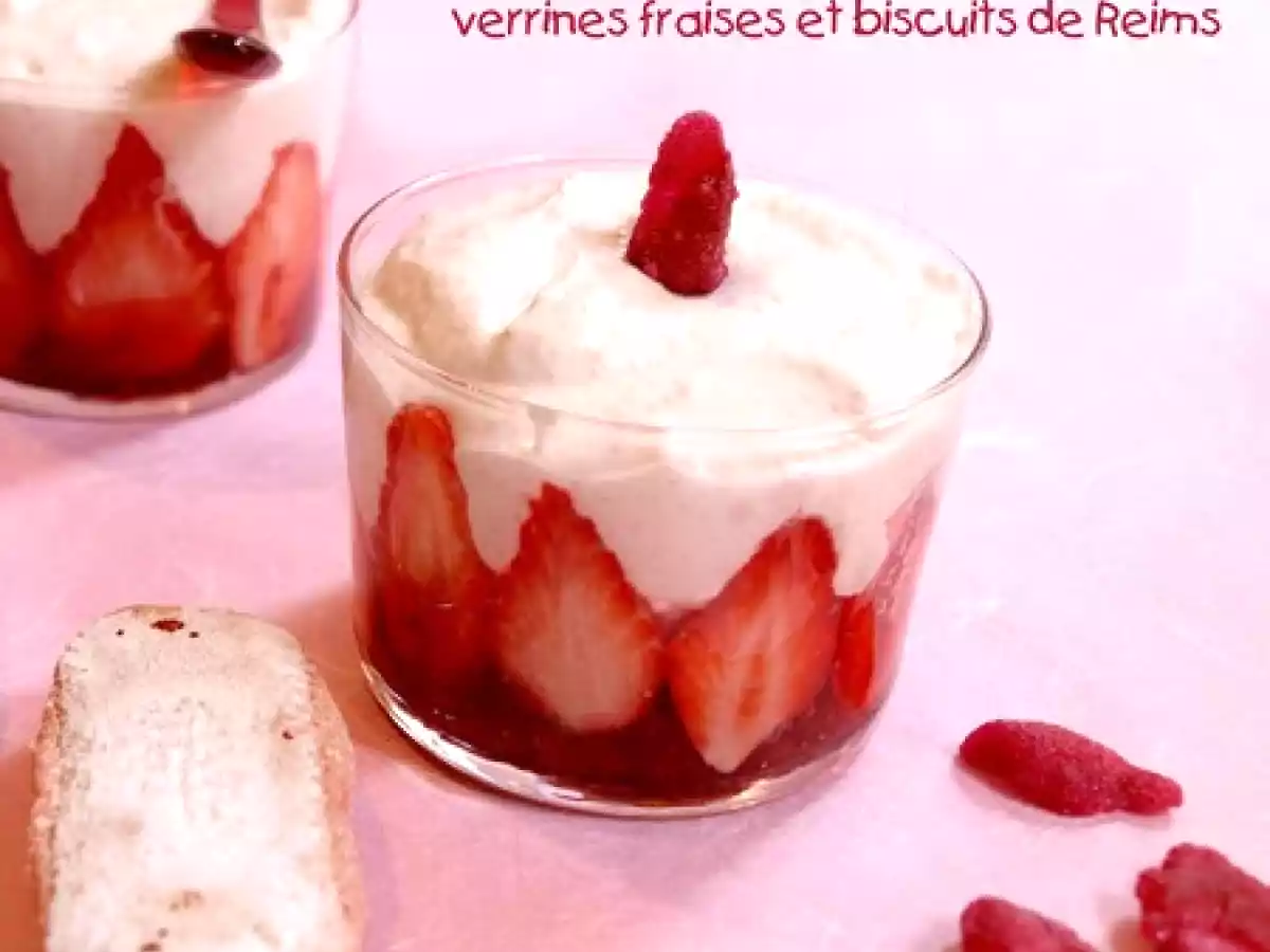 Verrines roses au biscuits de Reims